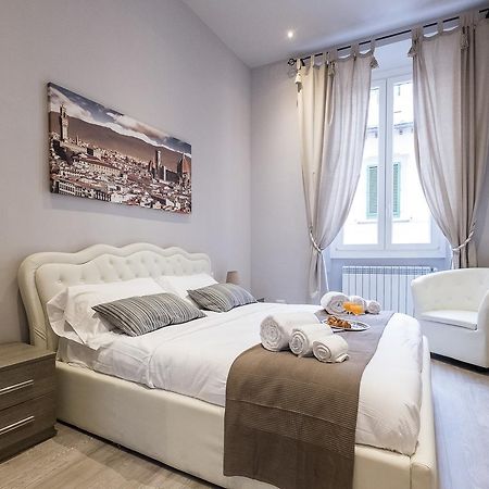 Silver Novella Luxury Apartment - Centro Storico Florence Buitenkant foto